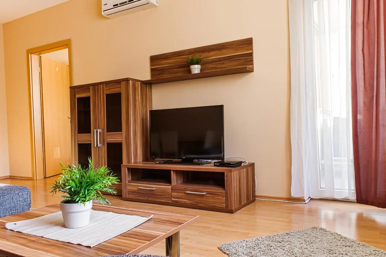Dnd, Kun Apartments, Keleti Railway Station Budapeste Hungria